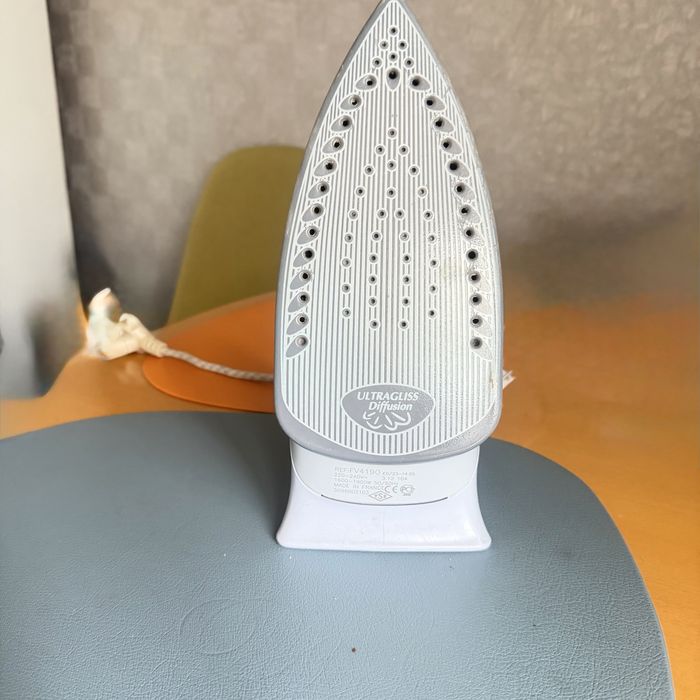 Продам утюг Tefal