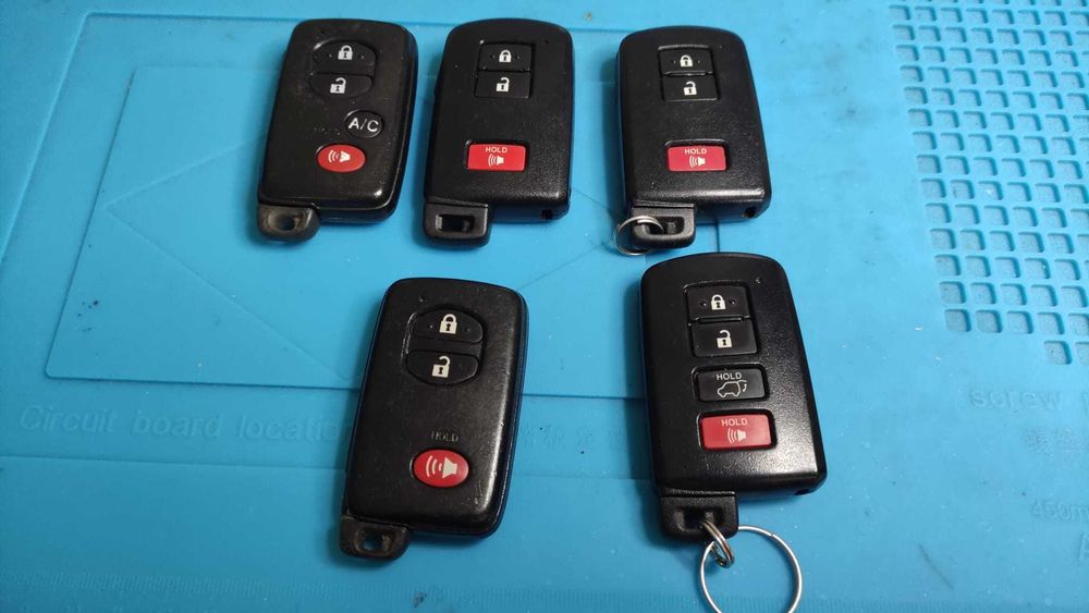 Toyota rav-4 , prius , corolla , kluczyk , pilot