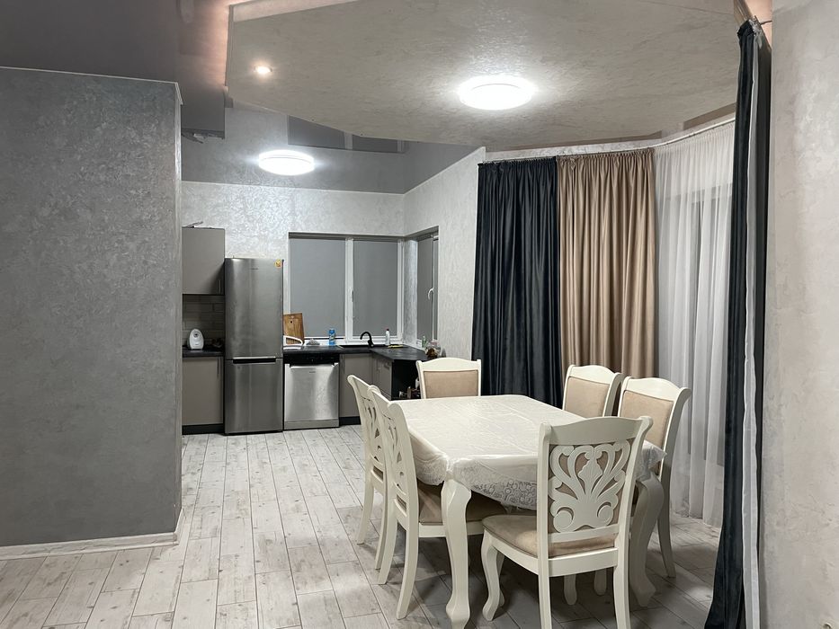 Продаж будинку в Сторожниці