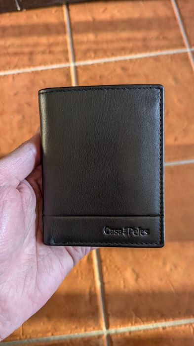 Carteira em Pele