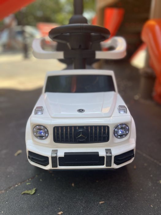 Машинка-каталка-толокар с родительской ручкой 3В1