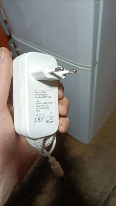 Ups  джерело живлення для інтернету без світла