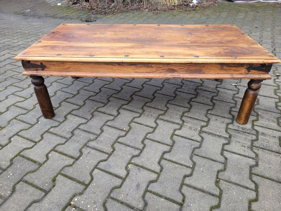 Ładna ława tekowa.