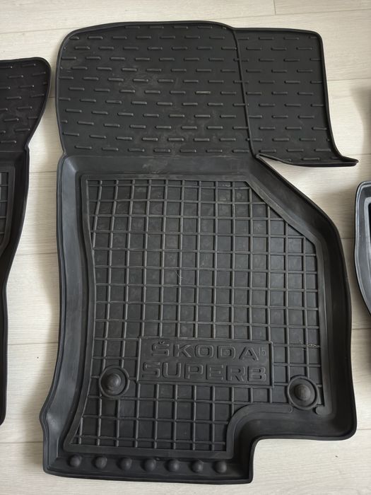 Килимки, коврики для Skoda Superb