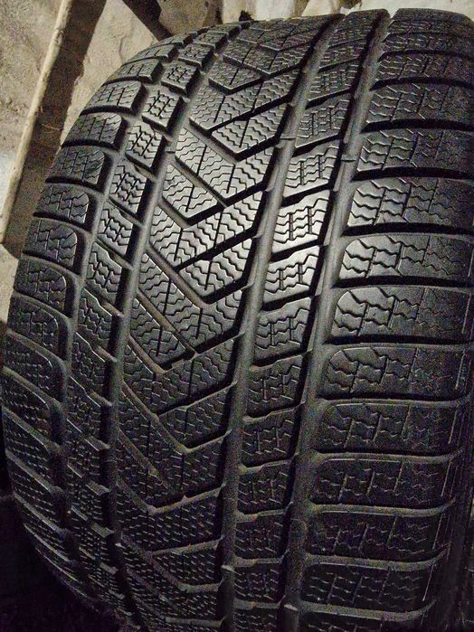 315/30/21_275/35/21 Pirelli  3, Porsche-NO, 19r.-20r.7mm, super kpl.