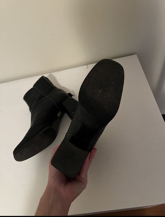 Чоботи ботильони hvoya