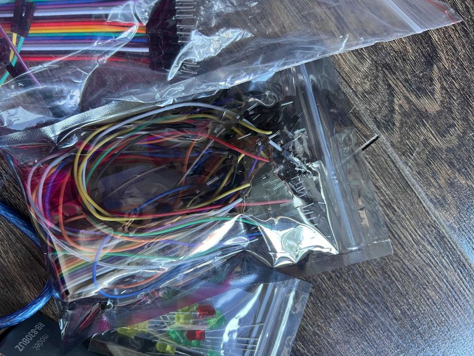 Komplet akcesoriów elektronicznych do Arduino i nauki elektroniki
