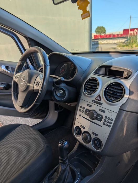 Opel Corsa D 1.3 CDTI (2009)