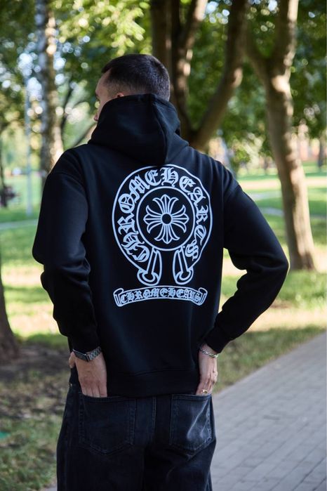 Чоловіче худі у чорному кольорі на флісі