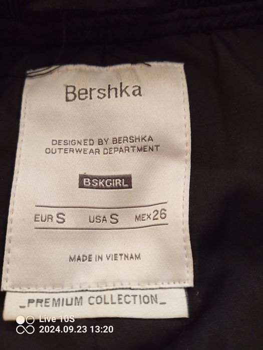 Kurtka rozmiar z metki S / firmowa.