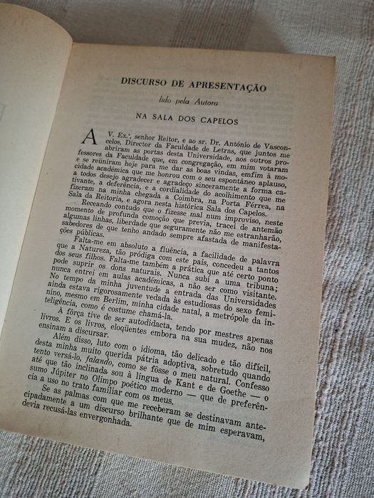 Lições de Filologia Portuguesa de Carolina Michaëlis de Vasconcelos