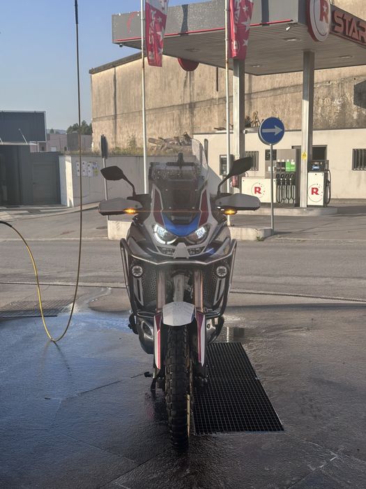 Honda Africa Twin 1100 adv dct