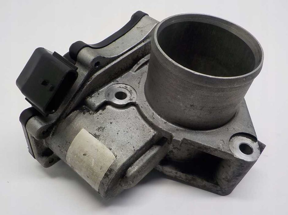 Przepustnica 8200754913F 1.9 DCI RENAULT