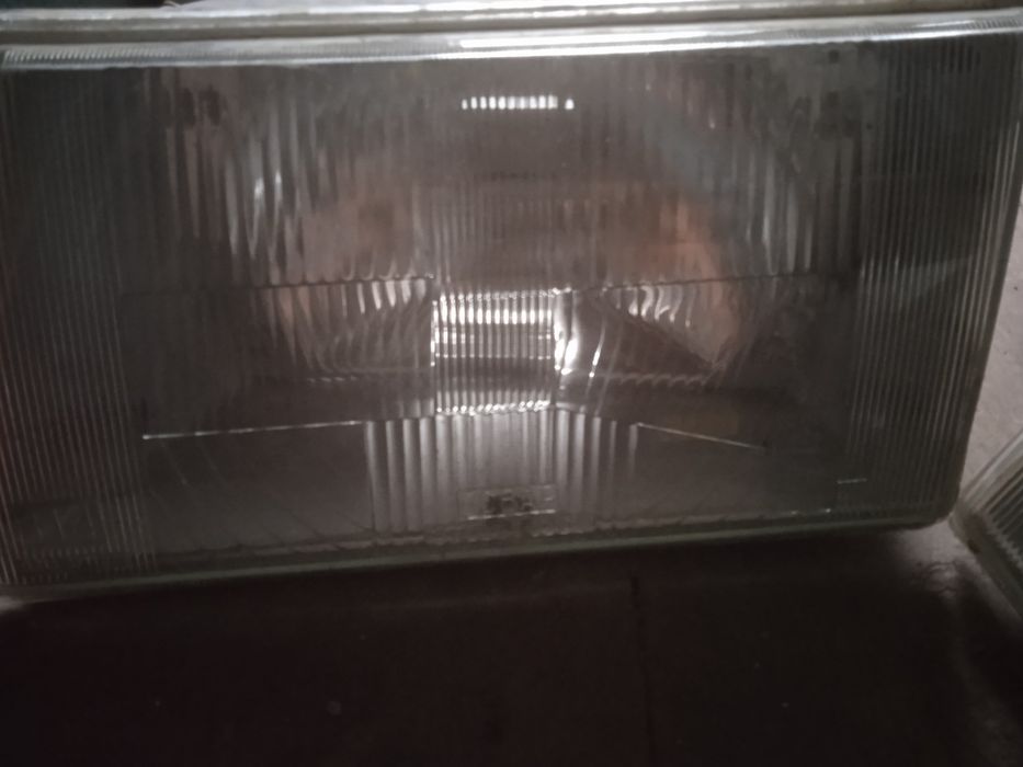 Продам фары ВАЗ 2108-2199