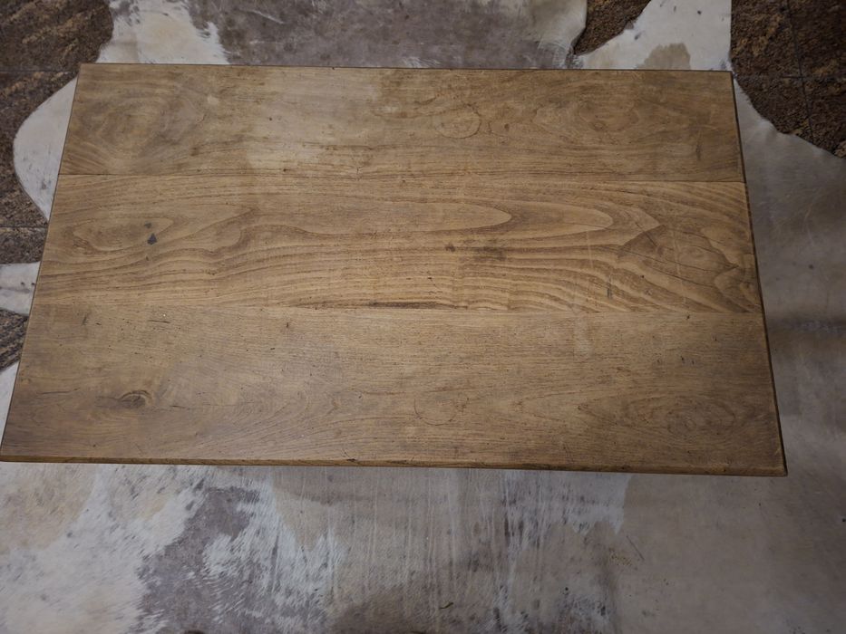 Sofás e mesa sala estar