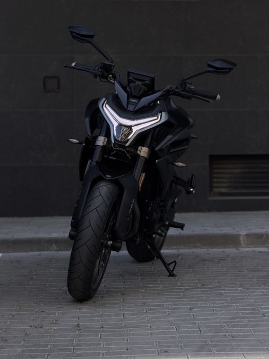 CFMOTO 800 NK - Como Nova!