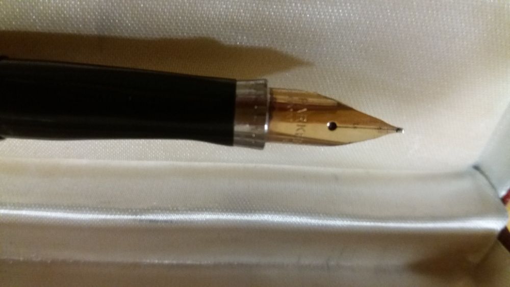 Caneta  Parker em prata