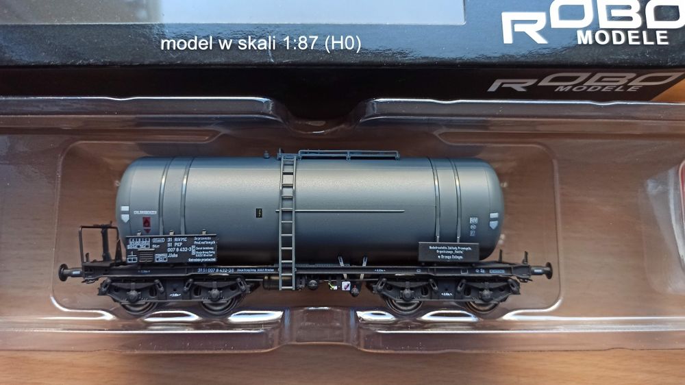 Wagon cysterna Uahs 406Rb PKP Robo 11042022
