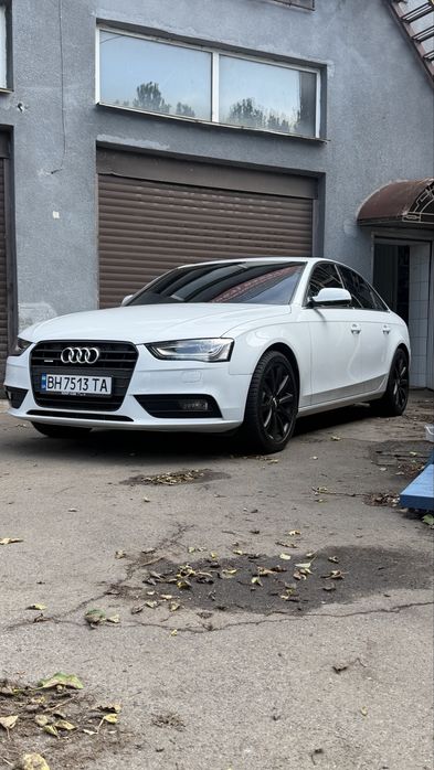 Audi A4 b8  quattro