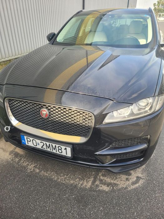 Jaguar F-Pace Polski salon