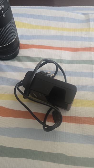 Camara canon com 2 lentes