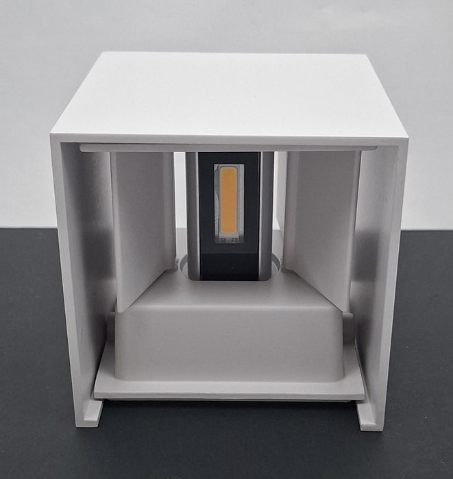 Lampa ścienna LED (kinkiet) GHB A2207.