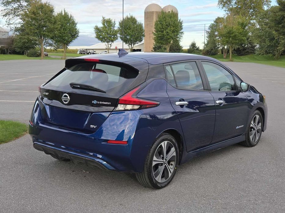 Nissan LEAF SV      2019