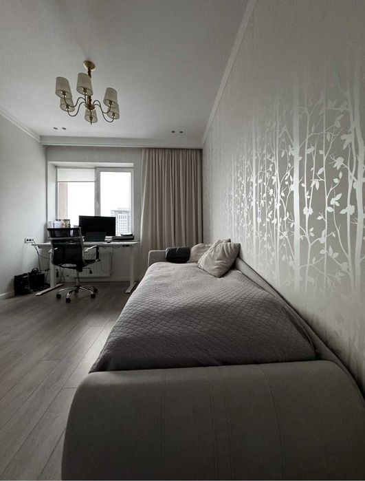 Купите классную 3-комнатную Ремонт мебель техника Центральный район!