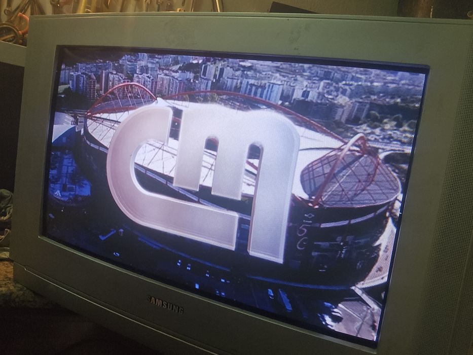 Televisão grande da Samsung