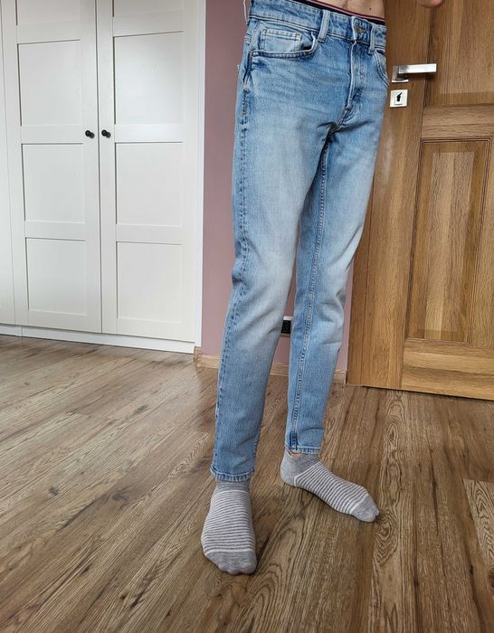 Jeansy cropped slim Zara