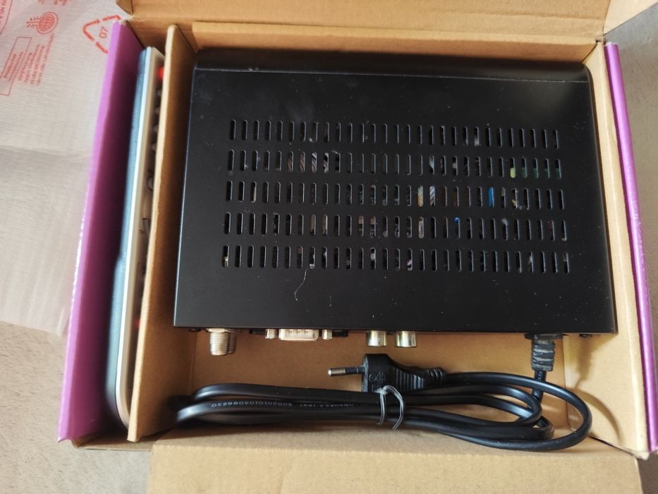 Тюнер,  супутниковий ресівер,  Q-SAT ST-08