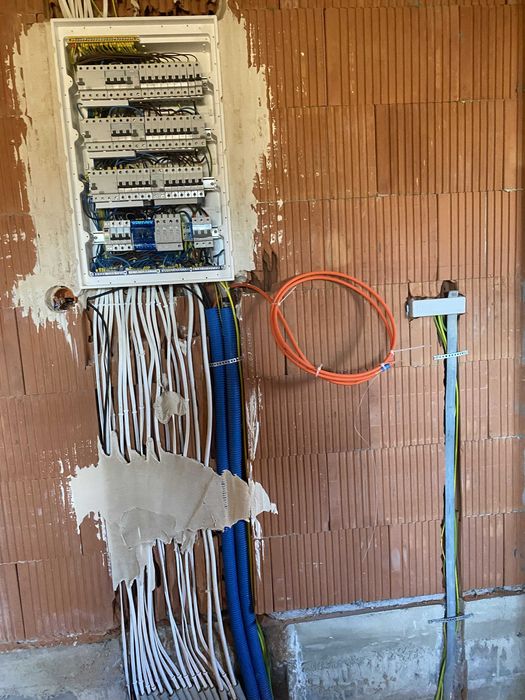 Elektryk, instalacje elektryczne, pomiary elektryczne, elektryka