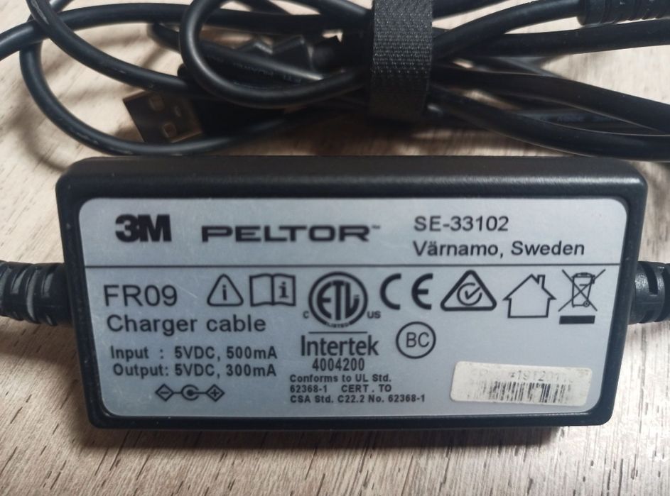 Ładowarka 3M Peltor FR09