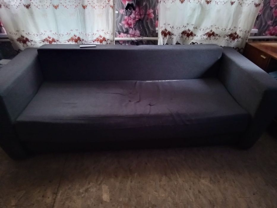 Диван продам 1500грн
