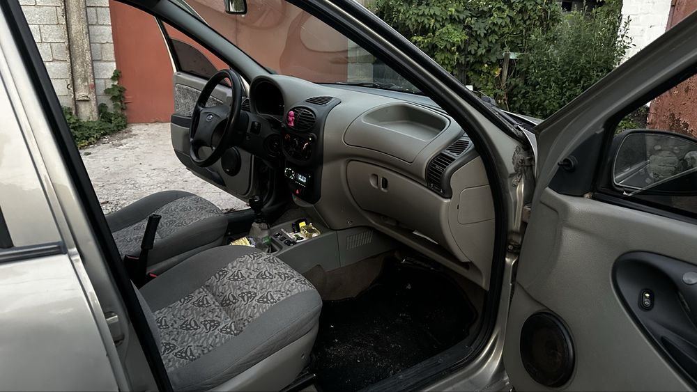 Lada 1118 калина 2006