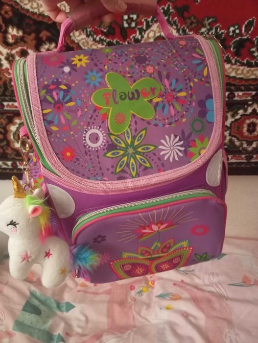 Рюкзак в 1 класс для девочки