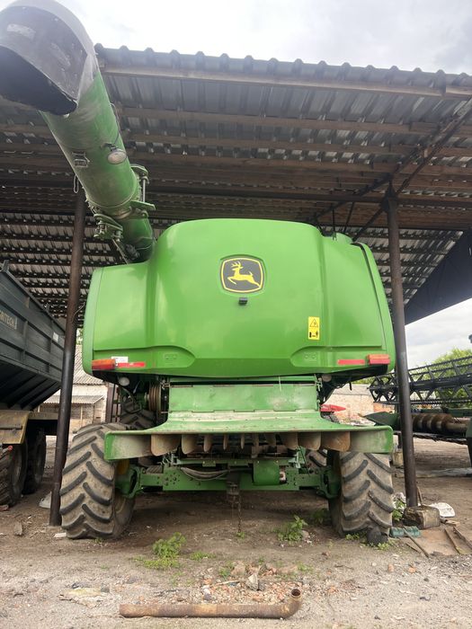 Комбайн John Deere 9880