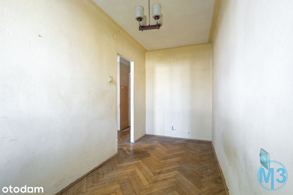 Zainwestuj w centrum! 34 m² do remontu, 2. piętro, niski czynsz.