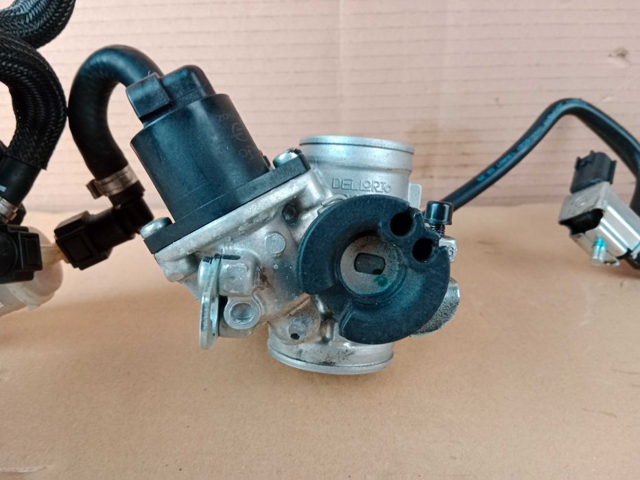 HUSQVARNA SVARTPILEN 125 Przepustnica Czujnik TPS Przewody 2023