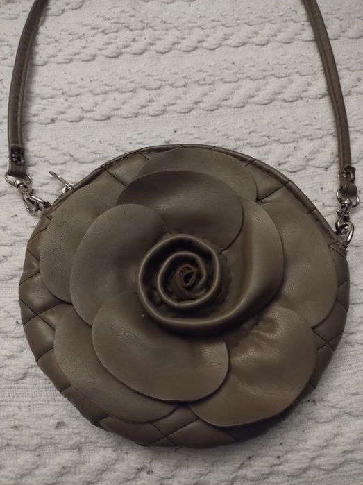 Torebka z kwiatem okrągła mała