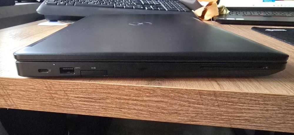 Dell Latitude 5591 – i7 / 16 GB RAM / 512 GB SSD / GeForce 2 GB