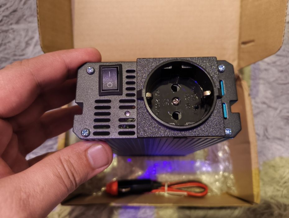 Чиста синусоїда Інвертор 12 220 Tataliken 1600 ват Новий