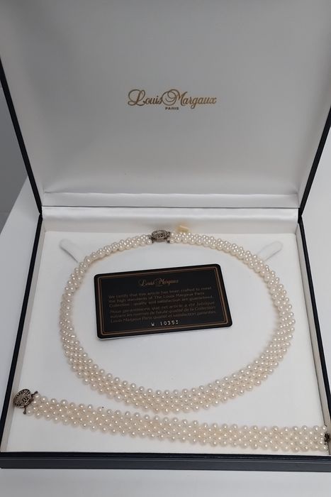 Colar e Pulseira de Pérolas