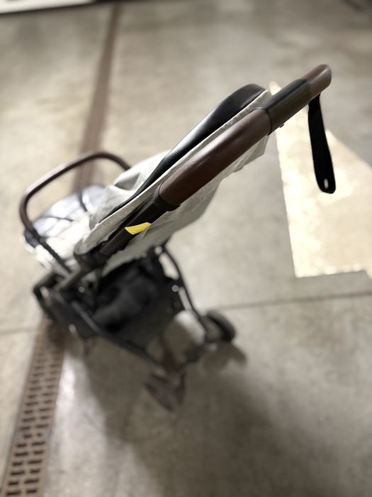 Składany lekki wózek spacerówka