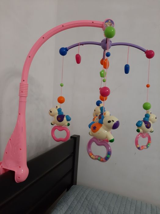 Дуга на коляску, набір іграшок для малюка, ведмедик на кол