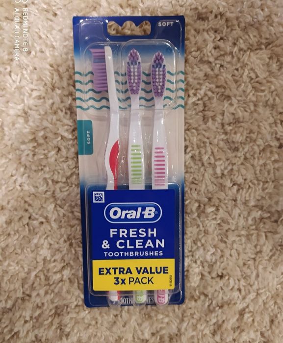 Зубна щітка Oral b