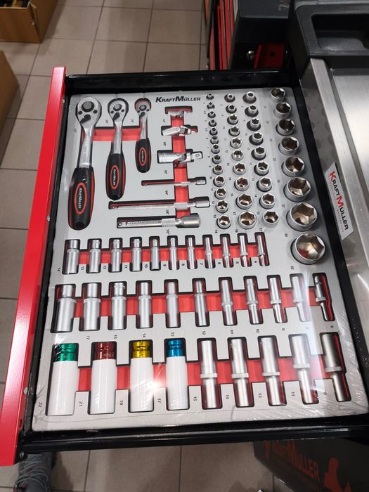 Carrinho de ferramentas Kraft Muller 7 gavetas 6 cheias com chave