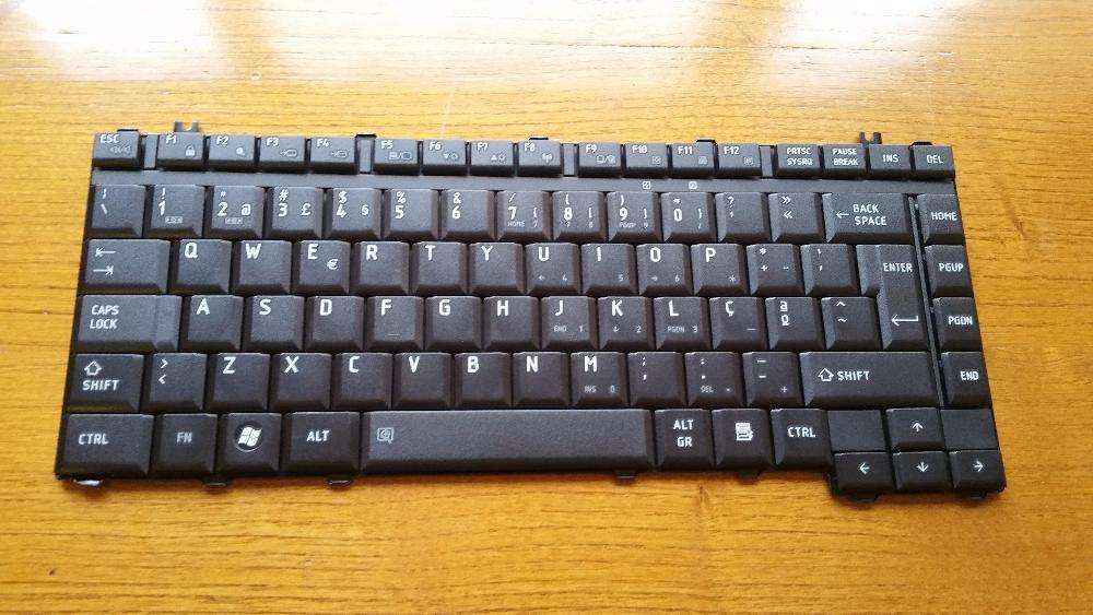 Teclado Toshiba A200 A210 A300 A350 L300 L305