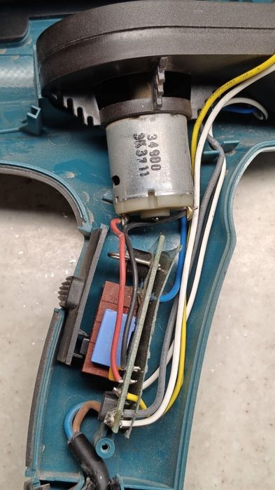 Makita фен строительный на запчасти