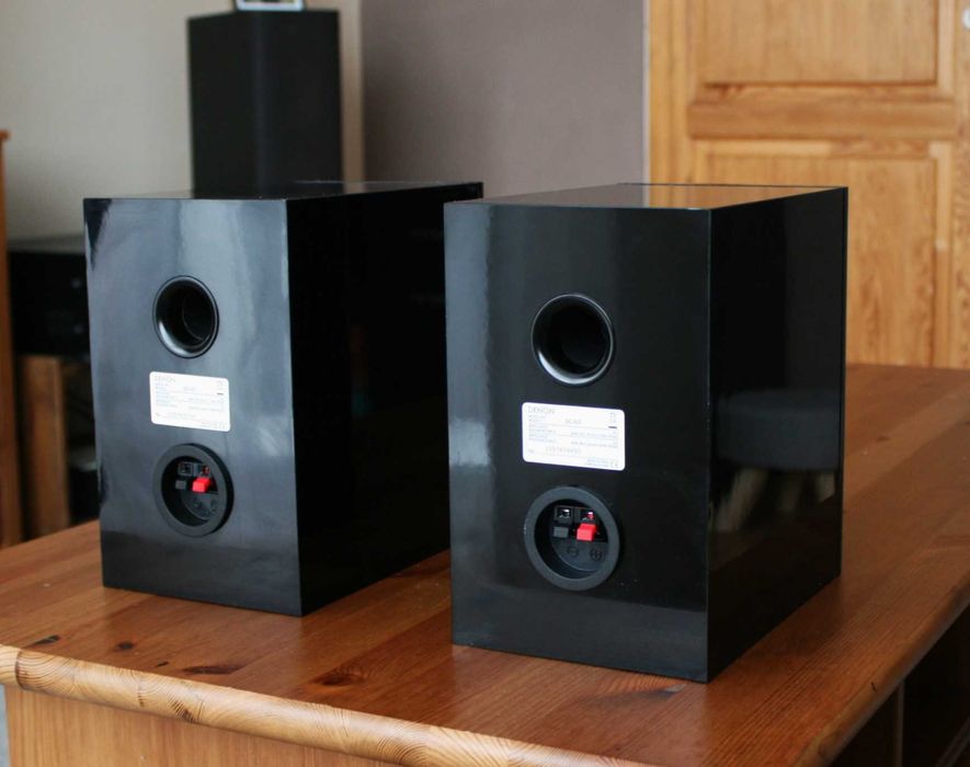 Kolumny Denon głośniki podstawkowe monitory Piano Black
